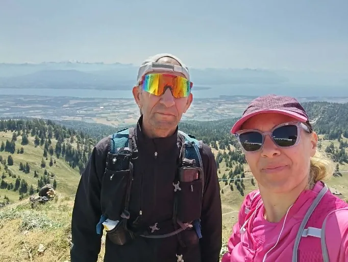 Jean-Pierre Marie au mont de la Dôle, dans le Jura, avec sa fille